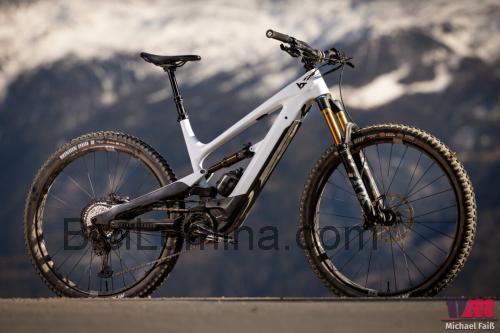 YT Industries Decoy Core 4 ficha-técnica e avaliações